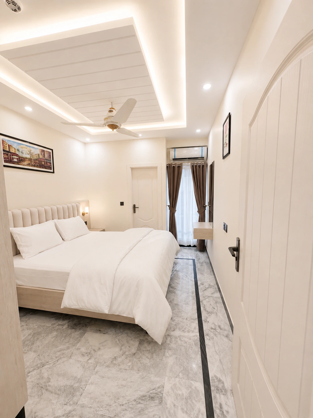 3-Bedroom Deluxe interior view 11